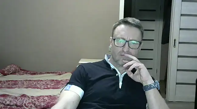 Snapshot of HarrySnake chatting on December 2024 06:05:01 PM HarrySnake online show from December 2024 06:05:01 PM