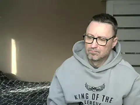 Snapshot of HarrySnake chatting on February 2025 10:49:01 AM HarrySnake online show from February 2025 10:49:01 AM