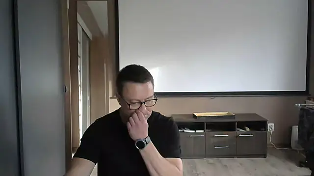 Snapshot of HarrySnake chatting on November 2025 08:14:02 AM HarrySnake online show from November 2025 08:14:02 AM