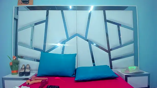 Snapshot of chanel_hot_001 chatting on November 2025 05:06:01 AM chanel hot 001 online show from November 2025 05:06:01 AM