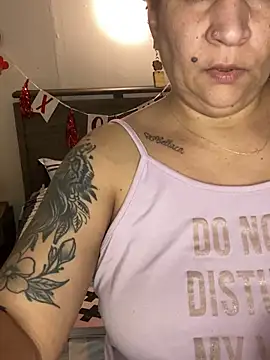 Snapshot of ladycreamypr2 chatting on February 2026 07:16:02 AM ladycreamypr2 online show from February 2026 07:16:02 AM