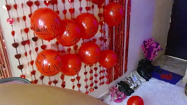 Snapshot of Latin_Mature975 chatting on February 2025 01:49:02 PM Latin Mature975 online show from February 2025 01:49:02 PM