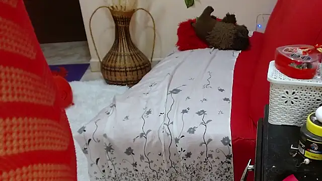 Snapshot of Latin_Mature975 chatting on February 2025 10:32:02 AM Latin Mature975 online show from February 2025 10:32:02 AM