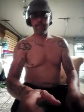 LongandEasy77 online show from February 2026 07:07:02 AM