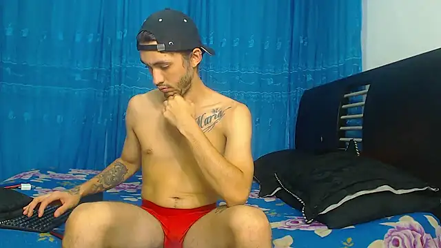 Hot Sharks  online show from October 2025 09:00:02 AM