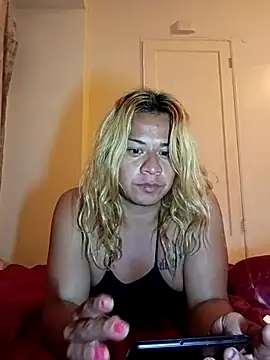 Snapshot of allissonw13 chatting on April 2026 12:12:01 AM allissonw13 online show from April 2026 12:12:01 AM