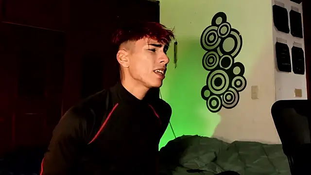 Snapshot of Teo_skinny chatting on November 2025 03:13:02 PM Teo skinny online show from November 2025 03:13:02 PM