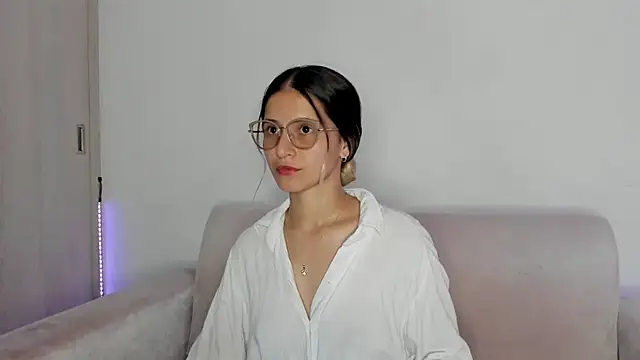 Snapshot of Lilacutte_ chatting on February 2025 10:42:02 AM Lilacutte online show from February 2025 10:42:02 AM