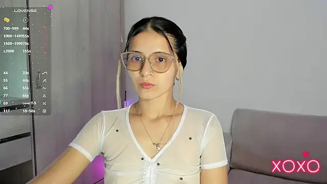 Lilacutte  online show from October 2025 03:49:02 AM