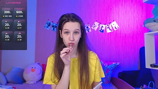 Snapshot of ur_kitty__ chatting on October 2025 02:05:01 PM ur kitty online show from October 2025 02:05:01 PM