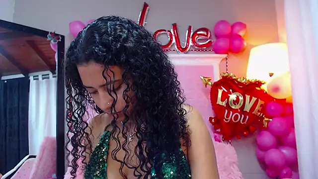 Snapshot of JessyZoe chatting on February 2025 04:05:02 PM JessyZoe online show from February 2025 04:05:02 PM