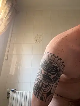 iltoscano95 online show from September 2025 01:21:01 PM