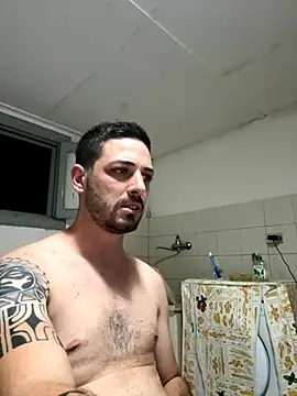 iltoscano95 online show from September 2025 06:43:02 PM