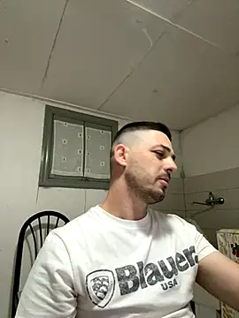 iltoscano95 online show from September 2025 06:57:01 PM