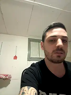 iltoscano95 online show from October 2025 07:25:02 PM