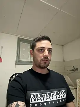 iltoscano95 online show from October 2025 07:36:02 PM