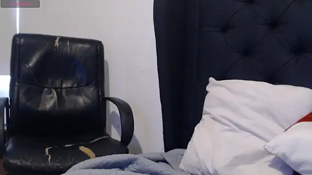 EmaGw online show from November 2025 06:21:01 PM