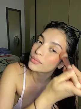 Snapshot of dakota_le chatting on January 2025 12:24:01 AM dakota le online show from January 2025 12:24:01 AM