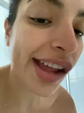 Snapshot of dakota_le chatting on January 2025 02:17:02 PM dakota le online show from January 2025 02:17:02 PM