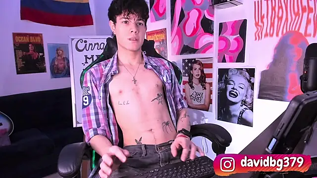 cinnamon boyxxx online show from March 2025 01:45:02 AM