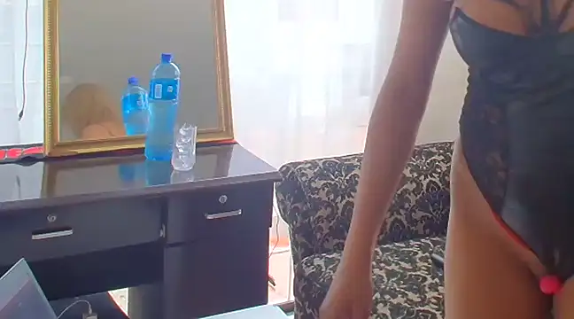 karmicQueen669 online show from December 2024 03:42:02 PM