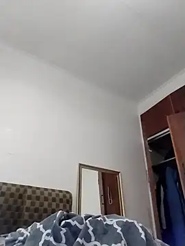 karmicQueen669 online show from April 2026 02:06:02 PM