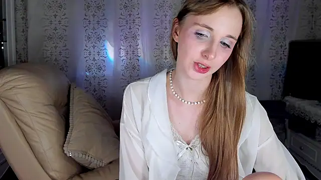 AprilHilll online show from January 2025 04:00:01 AM