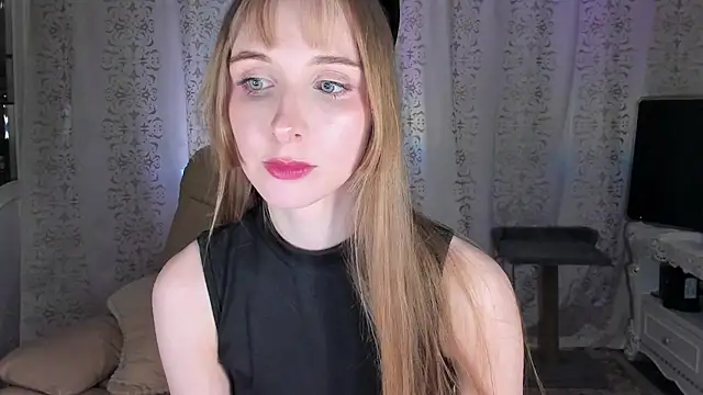 AprilHilll online show from January 2025 04:25:01 AM