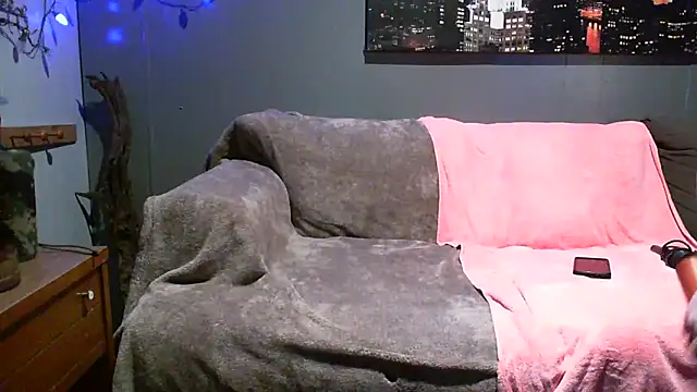 Snapshot of Genevieve143 chatting on March 2025 07:33:02 AM Genevieve143 online show from March 2025 07:33:02 AM