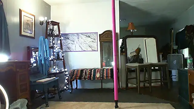 Snapshot of Genevieve143 chatting on September 2025 11:19:01 PM Genevieve143 online show from September 2025 11:19:01 PM