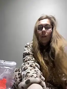 Snapshot of ur_pleasure_ chatting on December 2024 08:28:01 PM ur pleasure online show from December 2024 08:28:01 PM