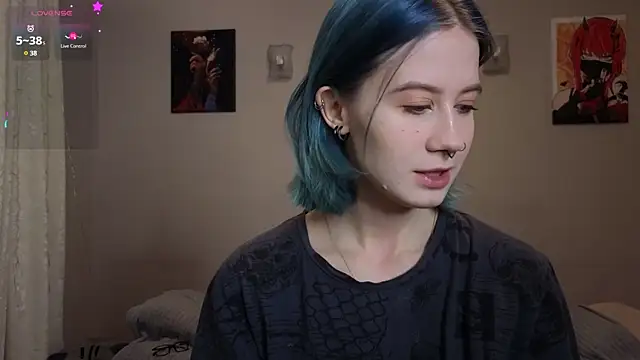 Snapshot of christy_memeow chatting on February 2025 03:21:01 PM christy memeow online show from February 2025 03:21:01 PM