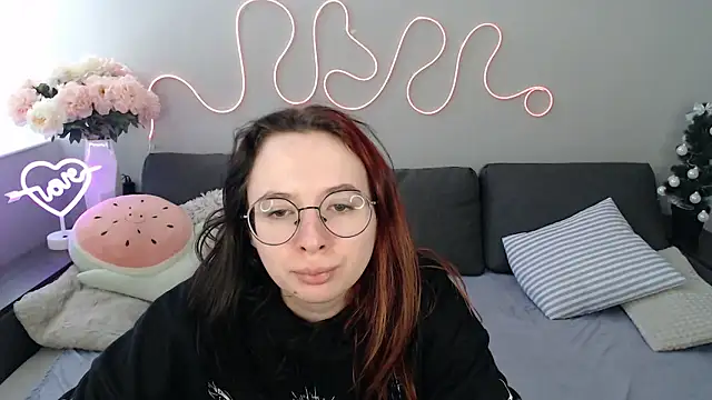 Mini Diva online show from January 2026 09:14:02 AM