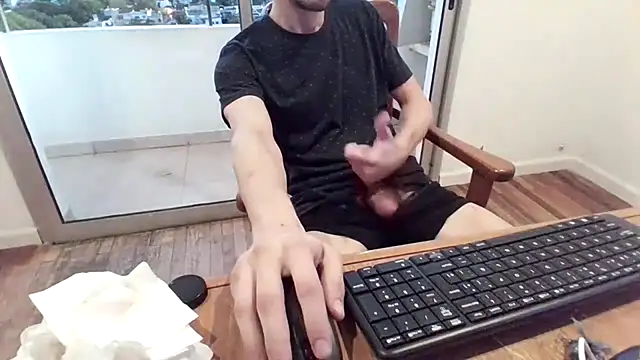 Snapshot of nicolaaaaas chatting on February 2025 09:17:02 AM nicolaaaaas online show from February 2025 09:17:02 AM