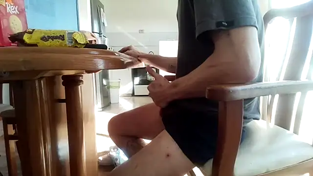 Snapshot of nicolaaaaas chatting on March 2025 12:37:01 PM nicolaaaaas online show from March 2025 12:37:01 PM