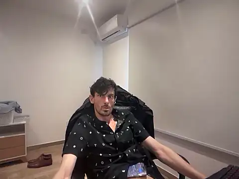 Snapshot of nicolaaaaas chatting on September 2025 06:10:02 PM nicolaaaaas online show from September 2025 06:10:02 PM