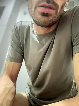 Snapshot of nicolaaaaas chatting on October 2025 06:09:01 AM nicolaaaaas online show from October 2025 06:09:01 AM