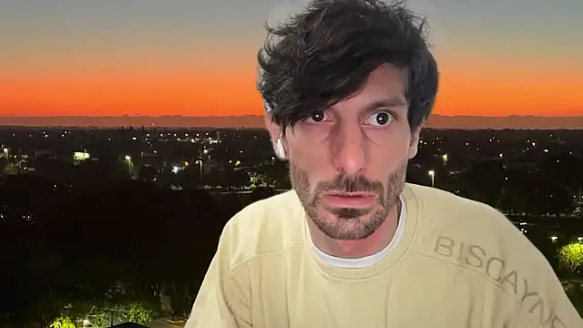 Snapshot of nicolaaaaas chatting on October 2025 06:42:01 PM nicolaaaaas online show from October 2025 06:42:01 PM