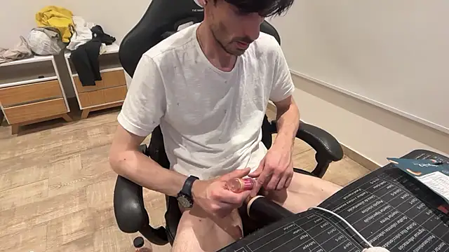 Snapshot of nicolaaaaas chatting on November 2025 04:58:02 AM nicolaaaaas online show from November 2025 04:58:02 AM