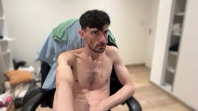 Snapshot of nicolaaaaas chatting on November 2025 07:19:01 AM nicolaaaaas online show from November 2025 07:19:01 AM