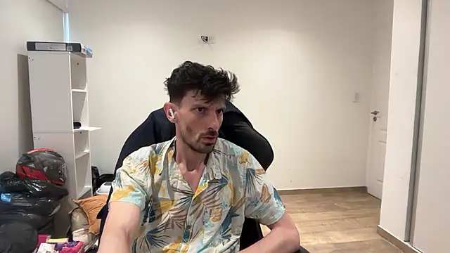 Snapshot of nicolaaaaas chatting on November 2025 12:06:01 PM nicolaaaaas online show from November 2025 12:06:01 PM