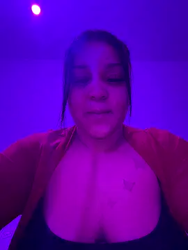 yourfavlightskinn online show from December 2025 07:21:02 PM