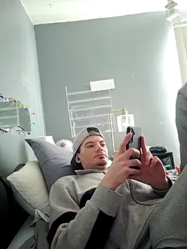 gifted723 online show from December 2025 09:23:02 PM