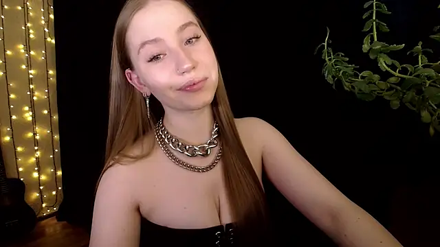 Snapshot of SindiWatsoon chatting on October 2025 12:17:02 PM SindiWatsoon online show from October 2025 12:17:02 PM