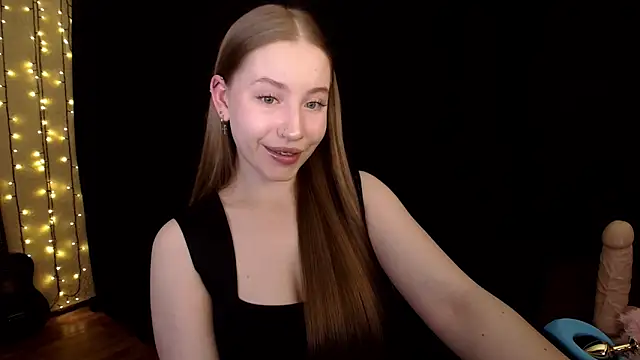 Snapshot of SindiWatsoon chatting on November 2025 12:15:01 PM SindiWatsoon online show from November 2025 12:15:01 PM