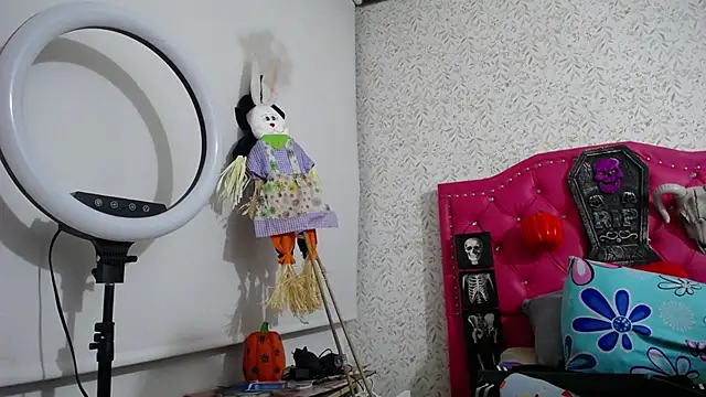 Snapshot of luly_pink chatting on October 2025 01:30:01 AM luly pink online show from October 2025 01:30:01 AM