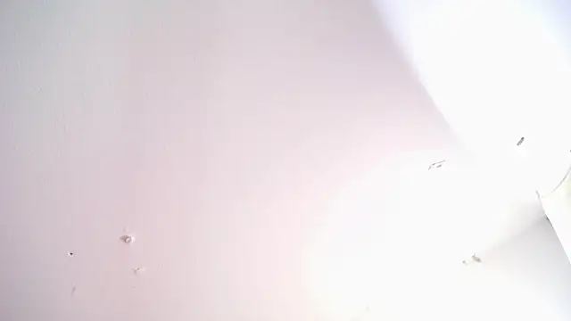 Snapshot of luly_pink chatting on November 2025 04:01:02 AM luly pink online show from November 2025 04:01:02 AM