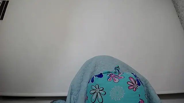 Snapshot of luly_pink chatting on November 2025 05:00:02 AM luly pink online show from November 2025 05:00:02 AM