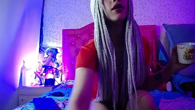 Snapshot of luly_pink chatting on December 2025 09:53:01 PM luly pink online show from December 2025 09:53:01 PM