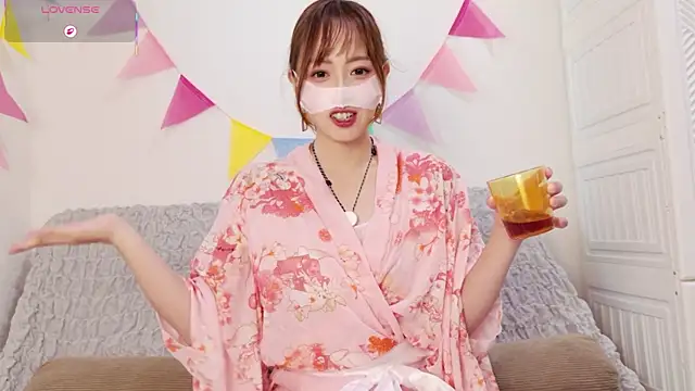 Snapshot of A33-asami chatting on August 2026 01:30:02 AM A33-asami online show from August 2026 01:30:02 AM
